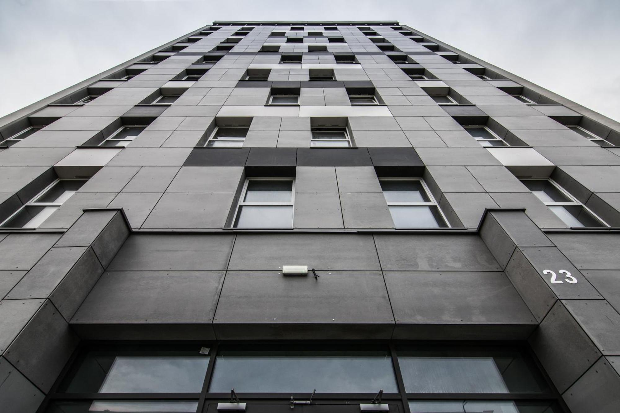 Apartment Monkey - 77 Wigury Street
